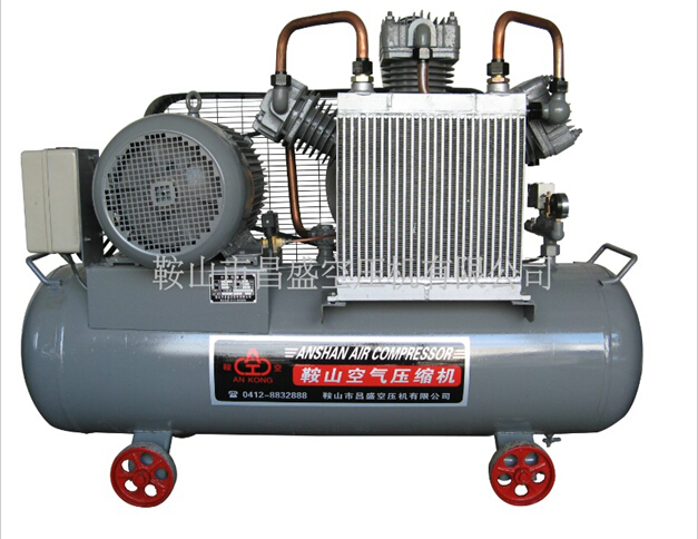 （中高壓無油空壓機）結構緊湊、維修方便。